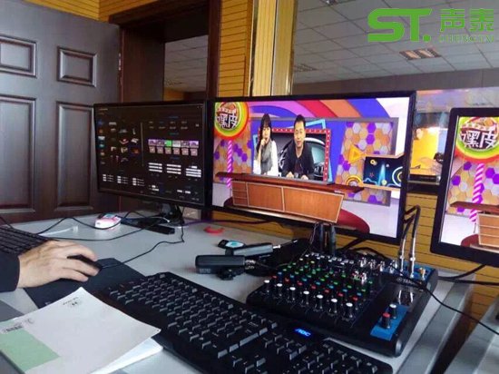 學(xué)校演播廳環(huán)保吸音板裝修效果圖(圖1) 學(xué)校演播廳環(huán)保吸音板裝修效果圖(圖1)