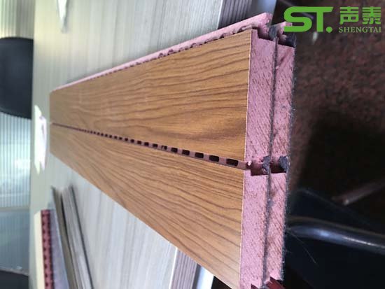 三聚氰胺60-4防火阻燃槽木吸音板(圖1) 三聚氰胺60-4防火阻燃槽木吸音板(圖1)