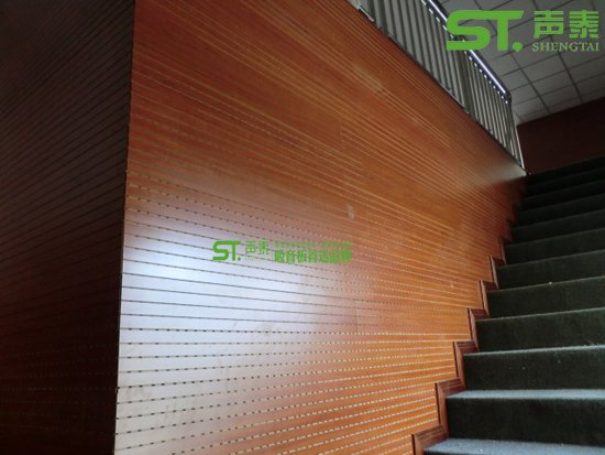 槽孔吸音板飾面(圖4) 槽孔吸音板飾面(圖4)