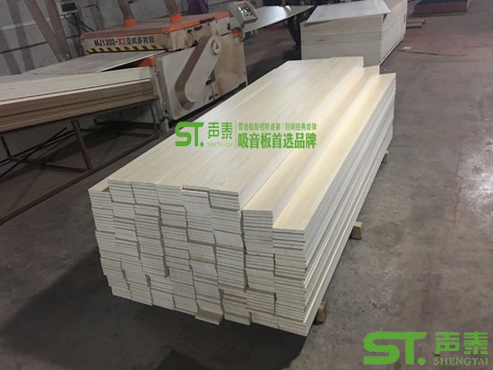 備戰(zhàn)2017,聲泰木質(zhì)吸音板車間全力趕貨中(圖2) 備戰(zhàn)2017,聲泰木質(zhì)吸音板車間全力趕貨中(圖2)