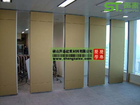 多功能廳活動(dòng)隔斷案例圖(圖2) 多功能廳活動(dòng)隔斷案例圖(圖2)