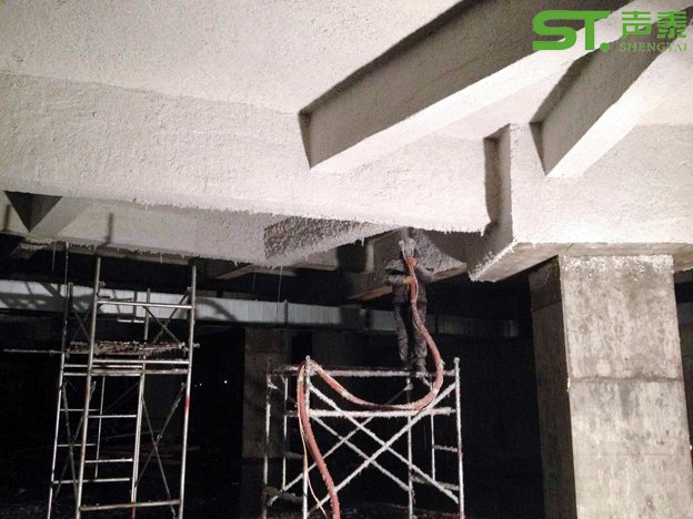 機(jī)房無機(jī)纖維保溫吸音噴涂(圖4) 機(jī)房無機(jī)纖維保溫吸音噴涂(圖4)