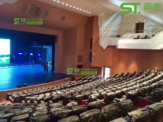 微孔吸音板設(shè)計(jì)及安裝節(jié)點(diǎn)大樣(圖4) 微孔吸音板設(shè)計(jì)及安裝節(jié)點(diǎn)大樣(圖4)